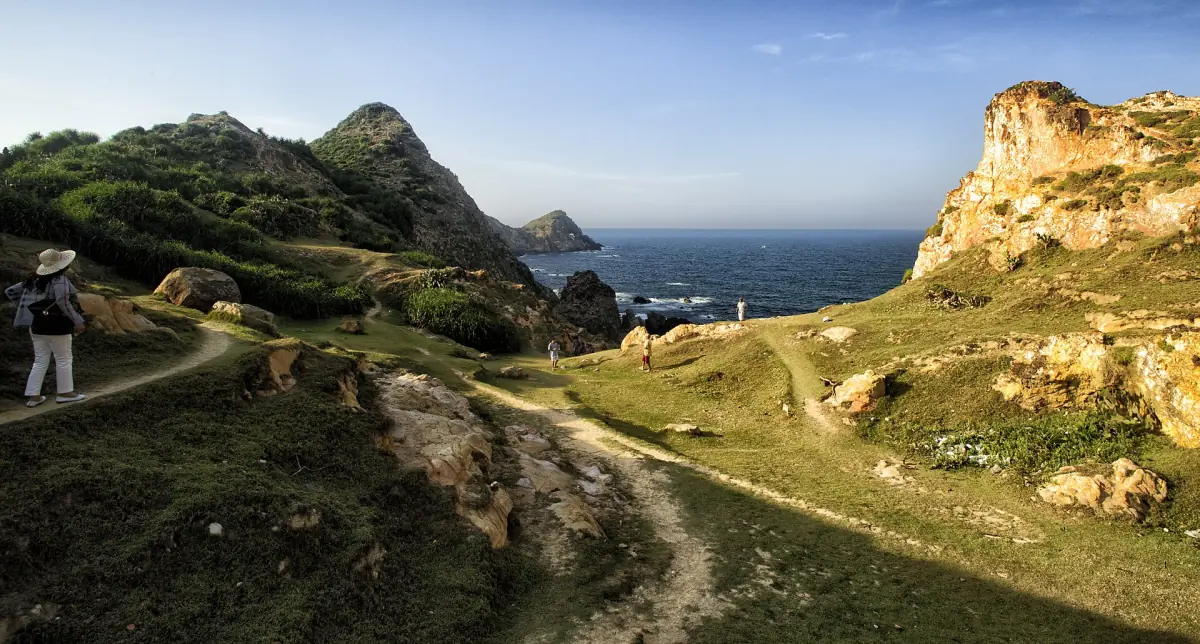 Der Küstenweg bei Eo Gio nahe Nhon Ly